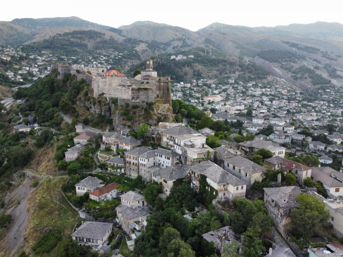 Guest House Argjiro Castle Gjirokastër Dış mekan fotoğraf